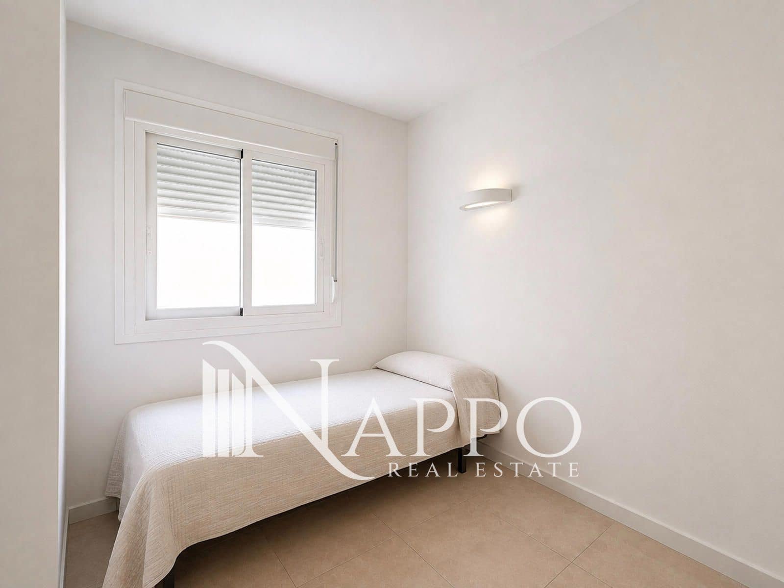 2 bedroom Flat for sale in Es Molinar / El Molinar with garage - € 390,000 (Ref: 10016928)