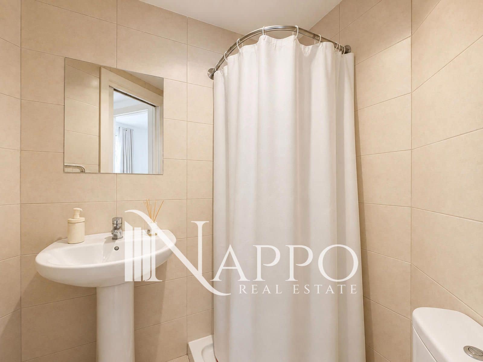 2 bedroom Flat for sale in Es Molinar / El Molinar with garage - € 390,000 (Ref: 10016928)