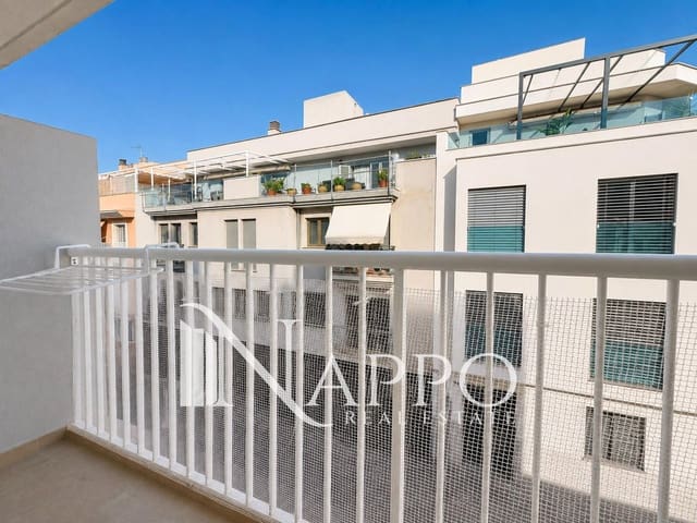 2 bedroom Flat for sale in Es Molinar / El Molinar, Palma de Mallorca with garage - € 390,000 (Ref: 10016928)