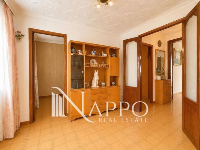 3 bedroom Flat for sale in Santa Catalina, Palma de Mallorca - € 420,000 (Ref: 10021384)