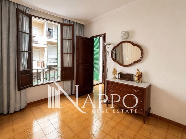 3 bedroom Flat for sale in Santa Catalina, Palma de Mallorca - € 420,000 (Ref: 10021384)
