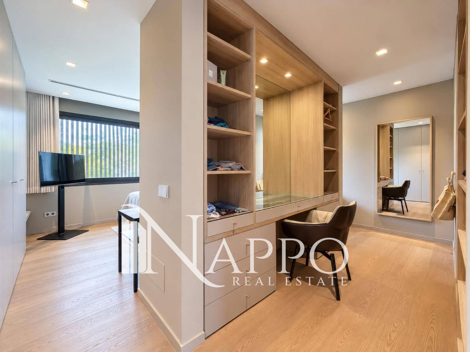 6 bedroom Villa for sale in Santa Ponsa with pool garage - € 4,995,000 (Ref: 10034235)