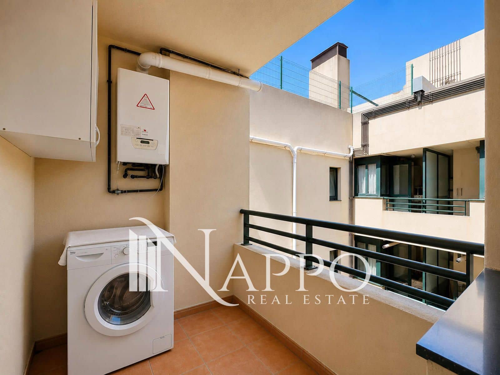 2 makuuhuone Kattohuoneisto vuokrattavana paikassa Palma de Mallorca mukana uima-altaan 
autotalli - 2 000 € (Ref: 10039039)