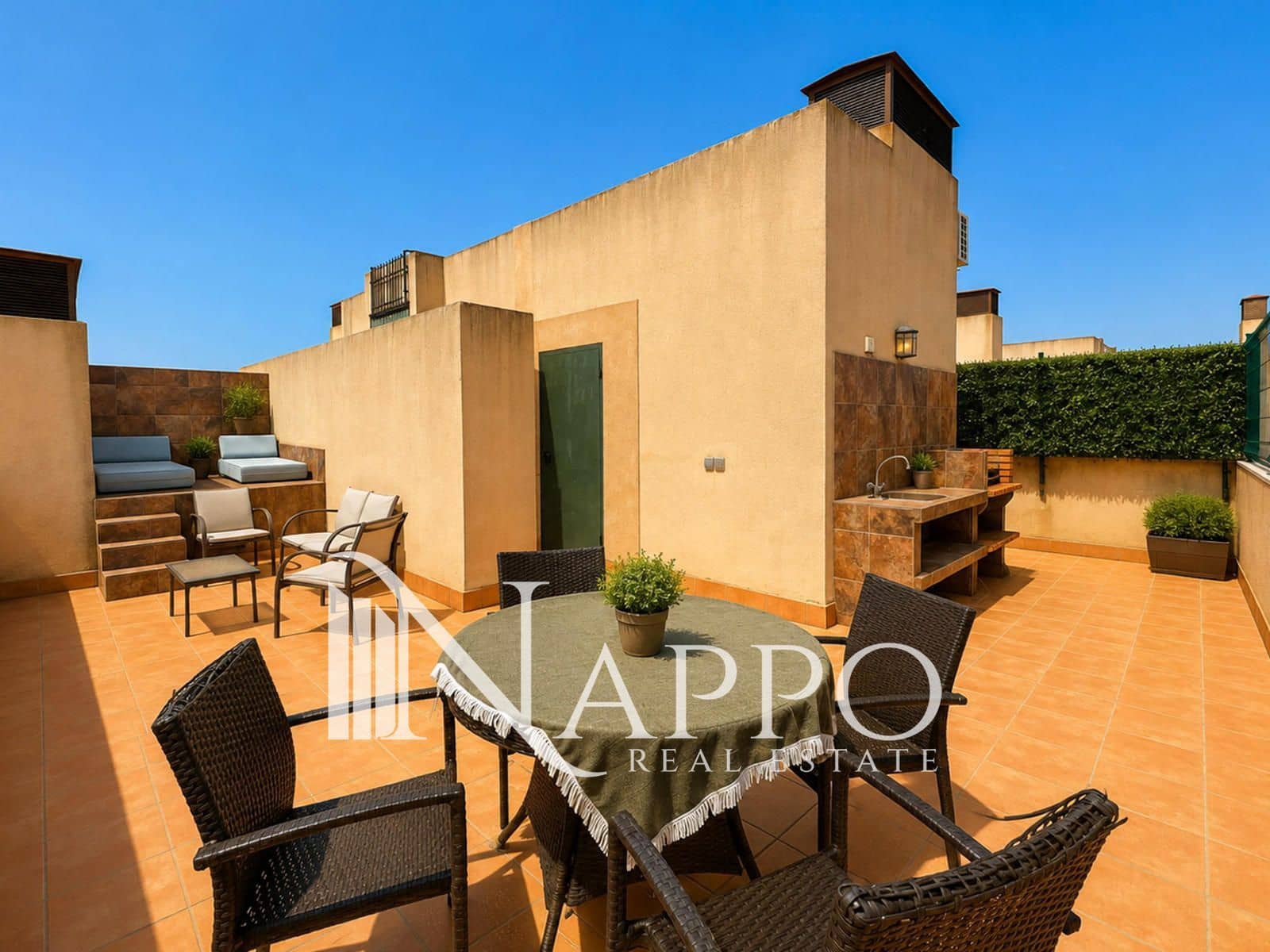 2 makuuhuone Kattohuoneisto vuokrattavana paikassa Palma de Mallorca mukana uima-altaan 
autotalli - 2 000 € (Ref: 10039039)