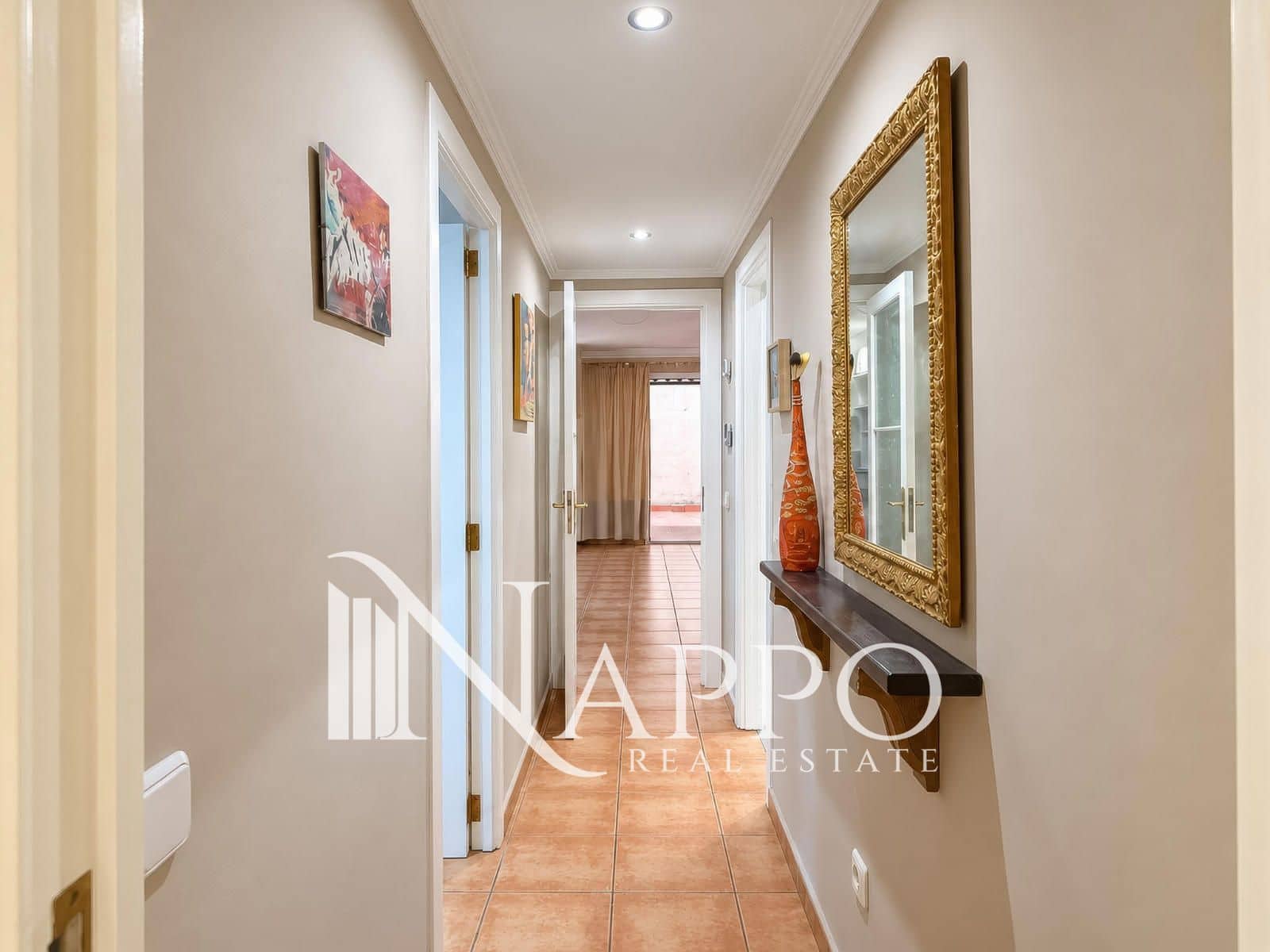 2 bedroom Flat for sale in Palma de Mallorca - € 305,000 (Ref: 10068115)