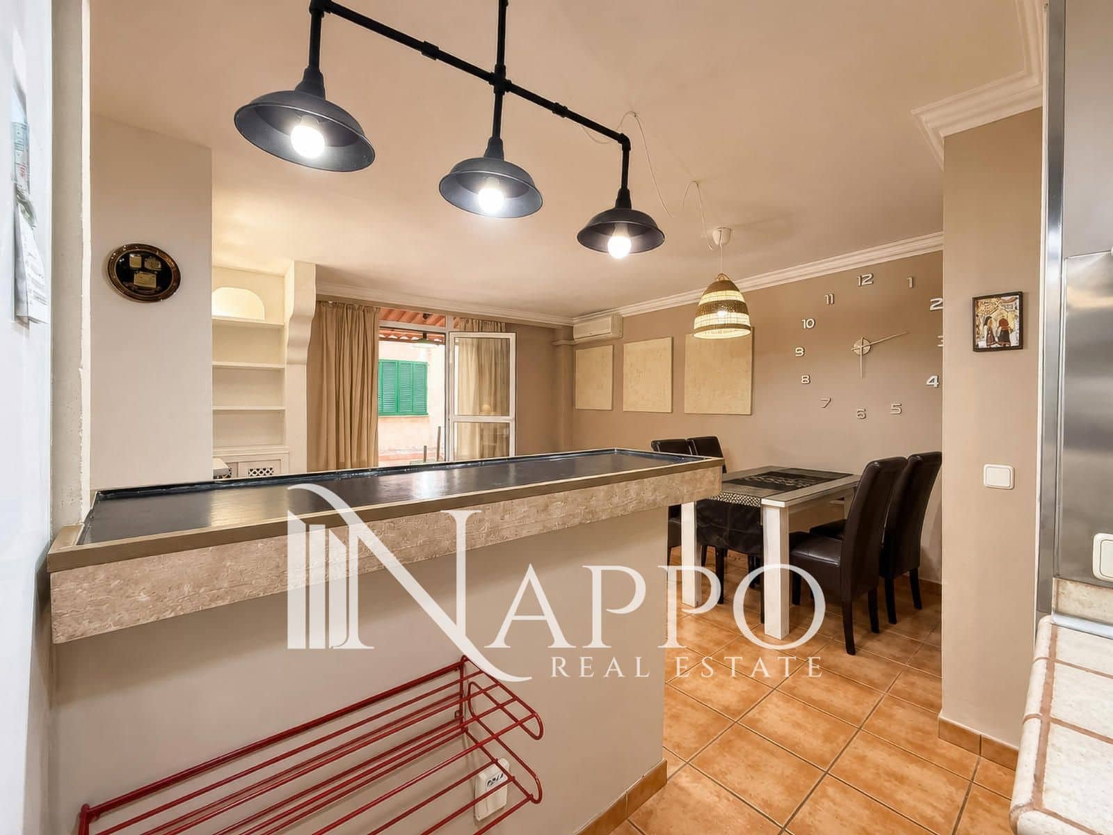 2 bedroom Flat for sale in Palma de Mallorca - € 305,000 (Ref: 10068115)