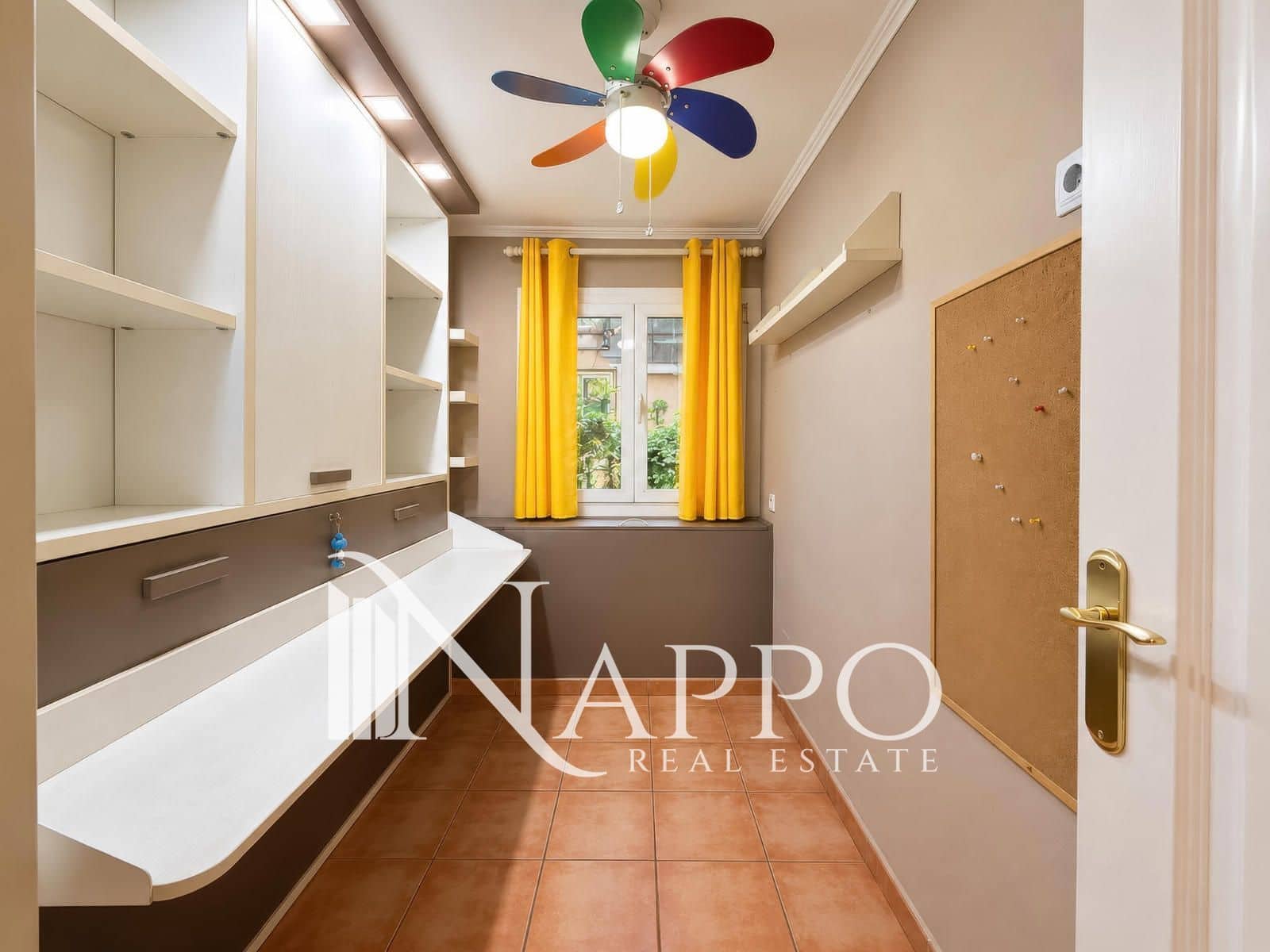 2 bedroom Flat for sale in Palma de Mallorca - € 305,000 (Ref: 10068115)