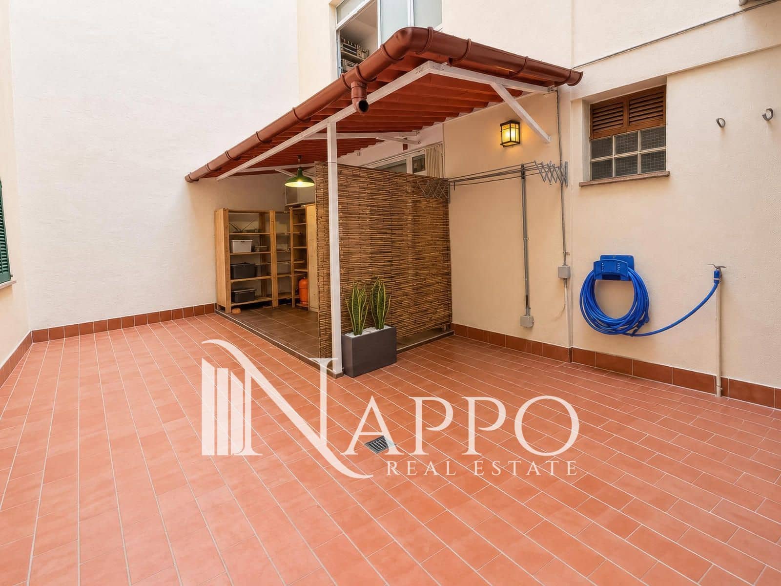 2 bedroom Flat for sale in Palma de Mallorca - € 305,000 (Ref: 10068115)