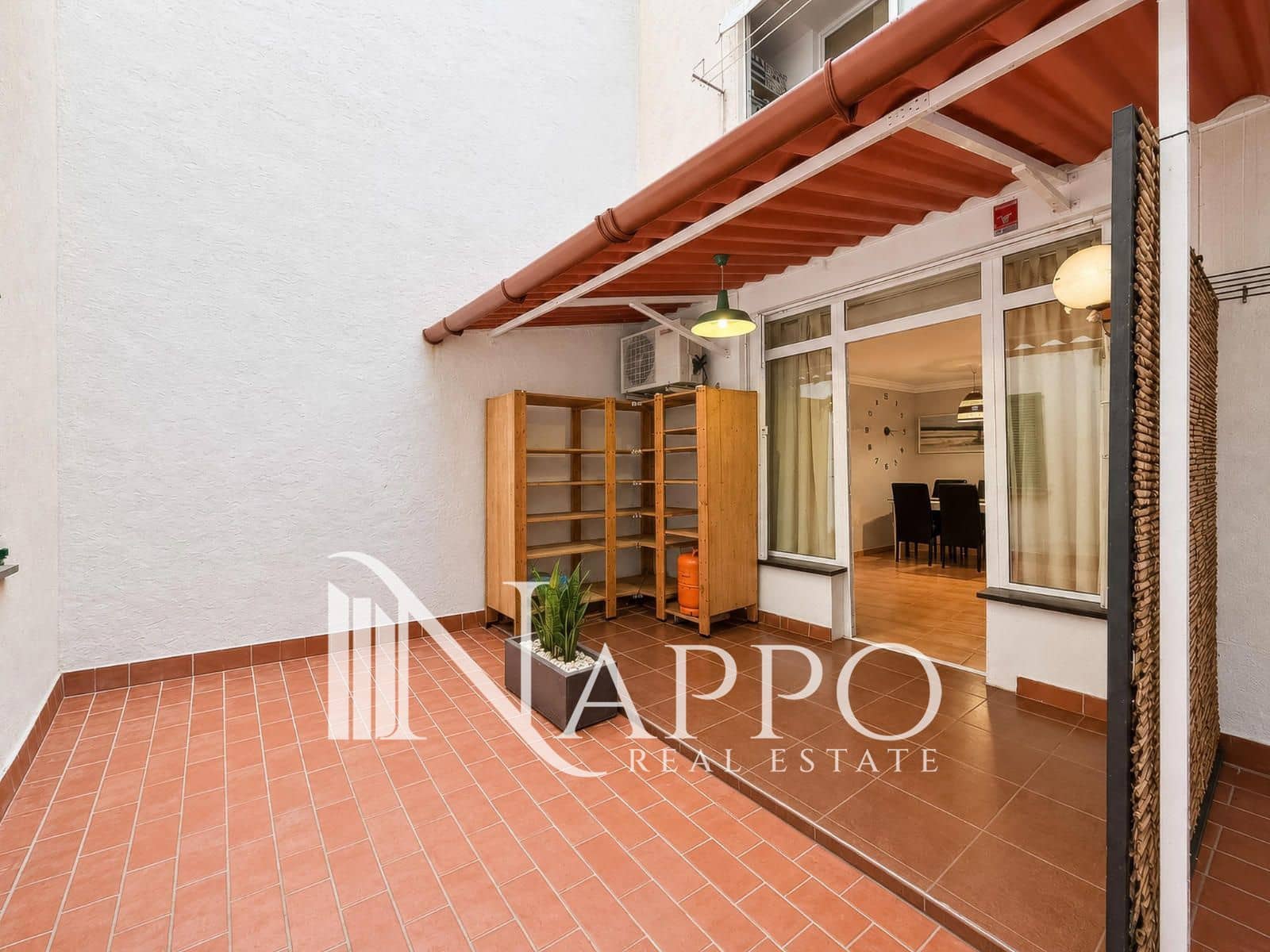 2 bedroom Flat for sale in Palma de Mallorca - € 305,000 (Ref: 10068115)