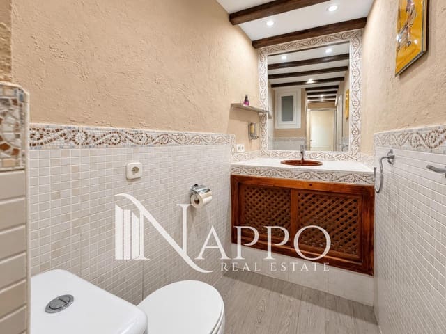 2 bedroom Flat for sale in Foners, Palma de Mallorca - € 305,000 (Ref: 10068115)