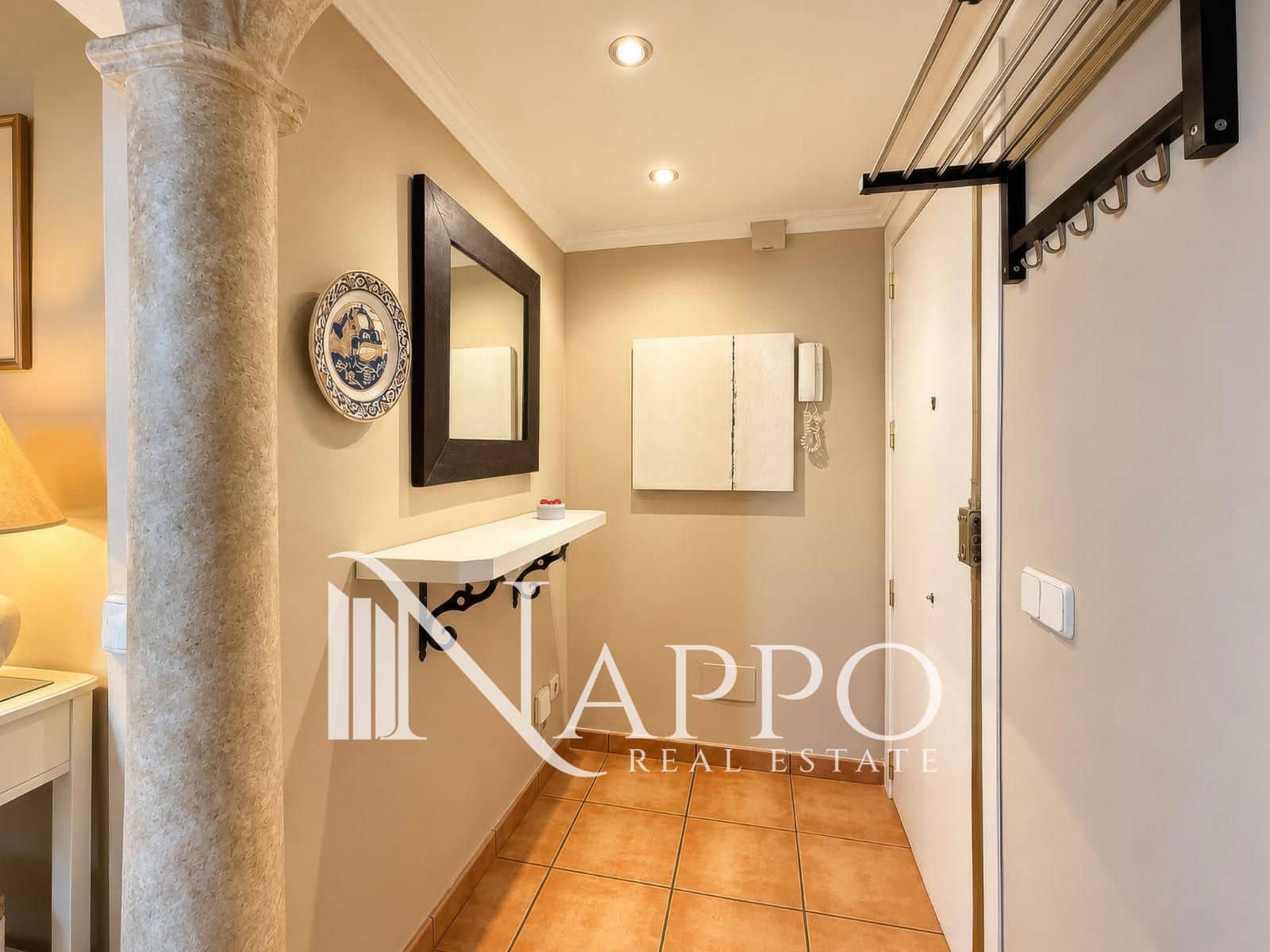 2 bedroom Flat for sale in Palma de Mallorca - € 305,000 (Ref: 10068115)