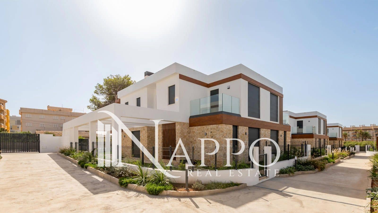 Chalet de 3 habitaciones en Capdepera en venta con piscina garaje - 980.000 € (Ref: 10073016)