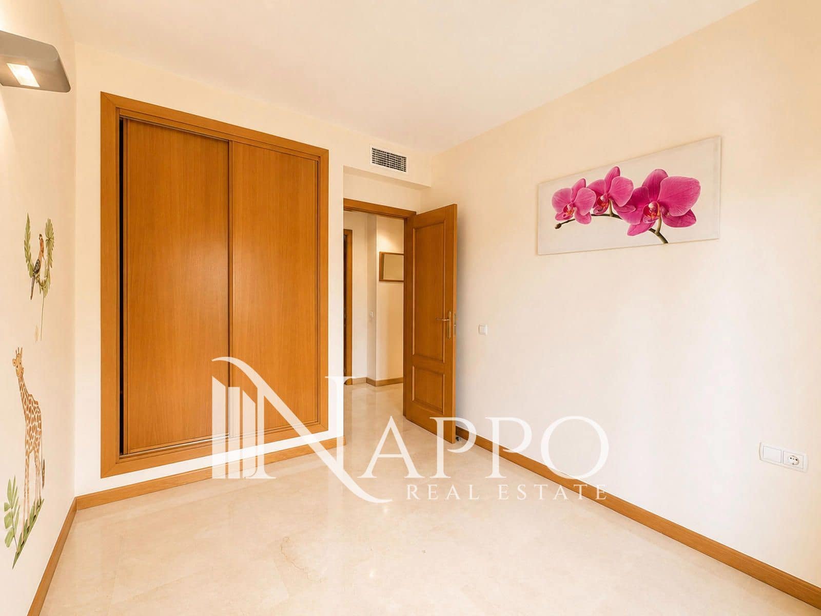 3 quarto Apartamento para arrendar em Palma de Mallorca com piscina garagem - 2 000 € (Ref: 10073372)