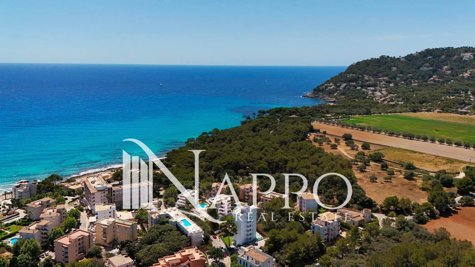 Piso de 2 habitaciones en Capdepera en venta con piscina garaje - 436.000 € (Ref: 10073373)