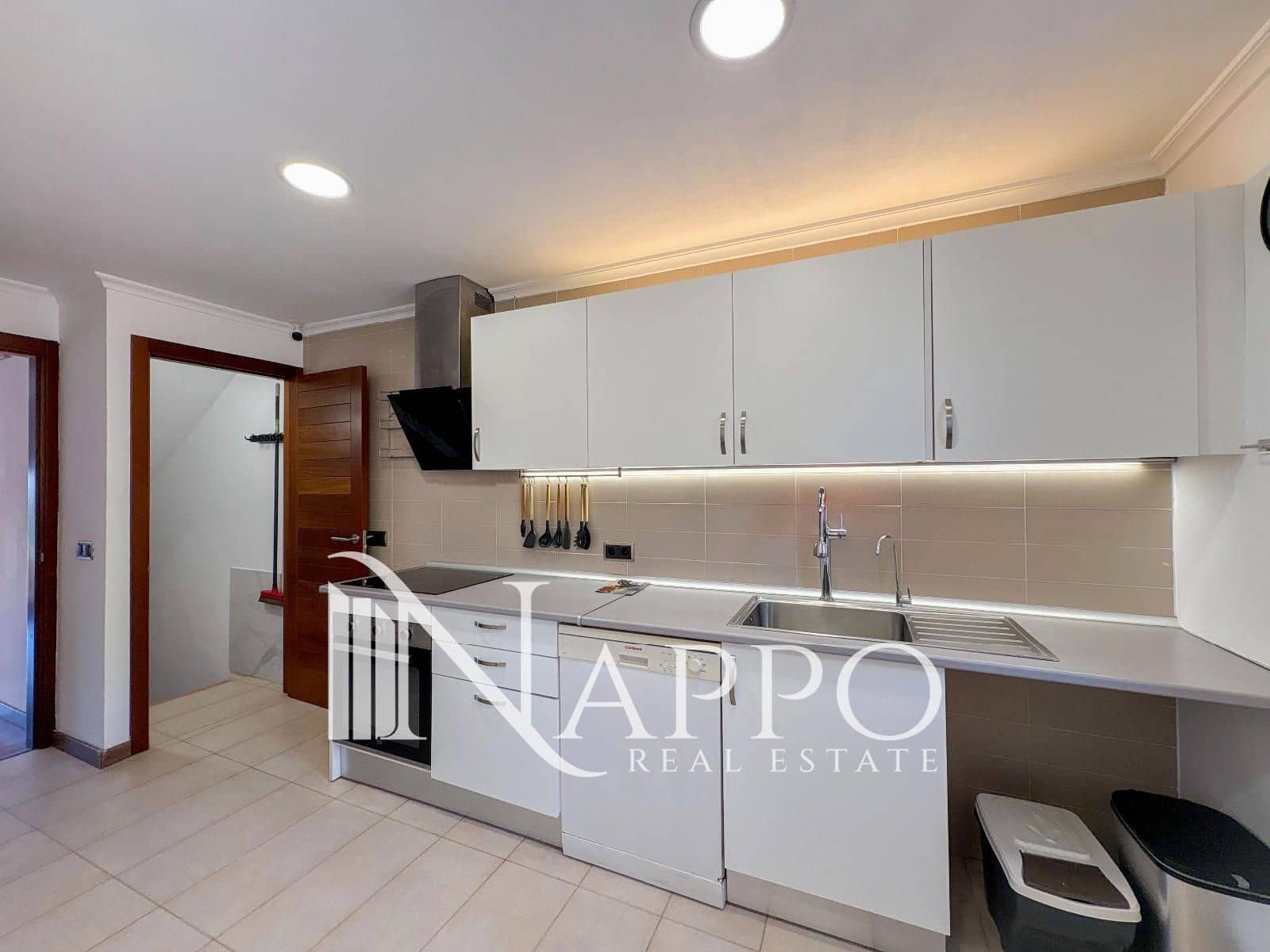 Appartement de 4 chambres à louer à Costitx avec piscine garage - 2 000 € (Ref: 10080143)