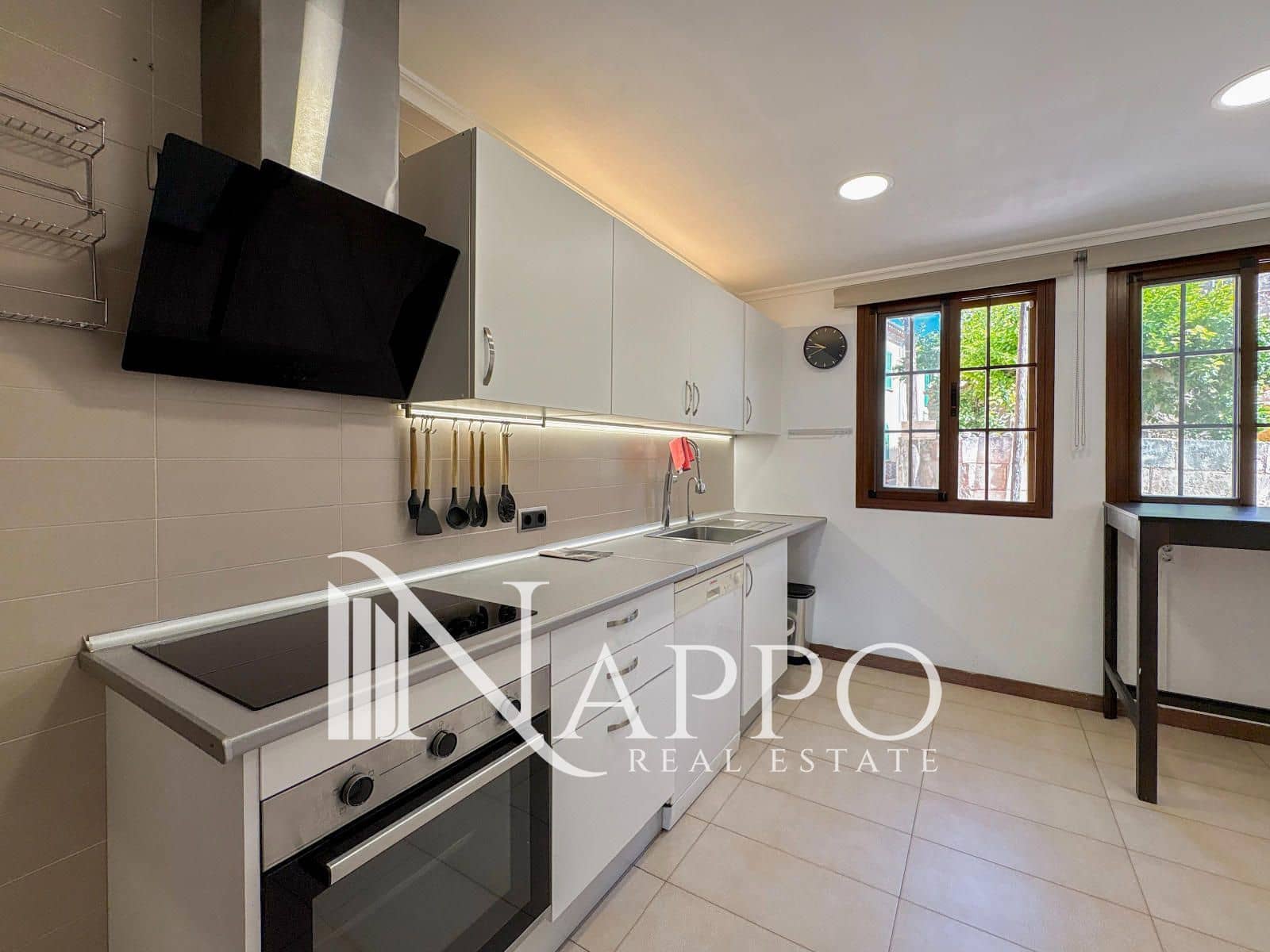 Appartement de 4 chambres à louer à Costitx avec piscine garage - 2 000 € (Ref: 10080143)