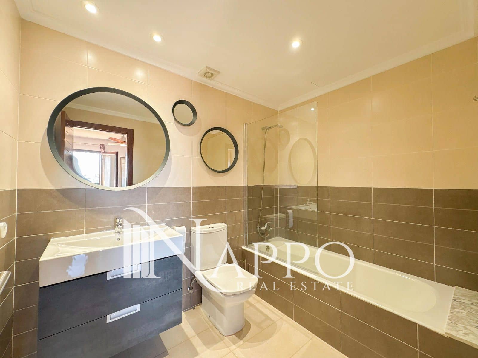 Appartement de 4 chambres à louer à Costitx avec piscine garage - 2 000 € (Ref: 10080143)