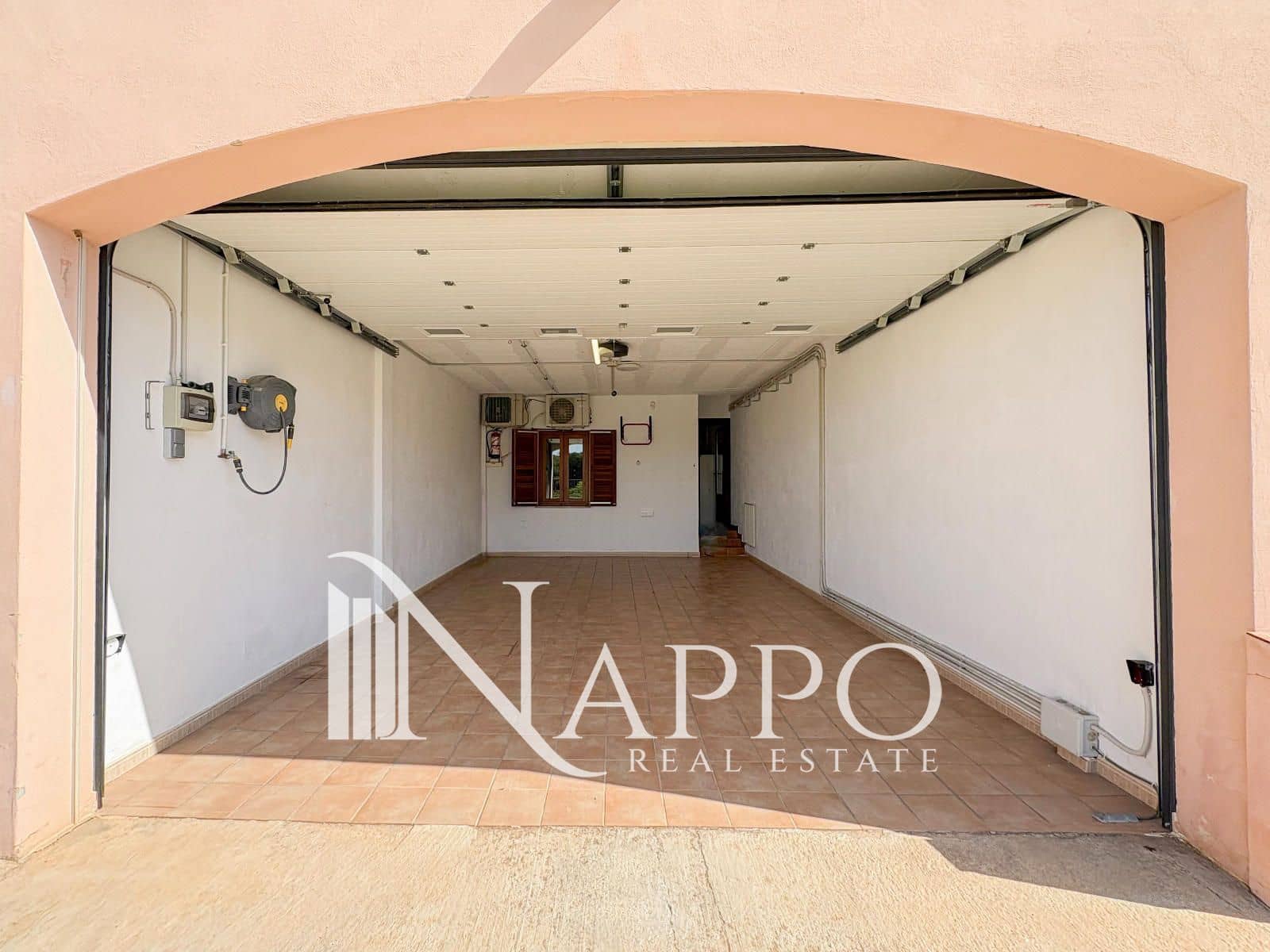 Appartement de 4 chambres à louer à Costitx avec piscine garage - 2 000 € (Ref: 10080143)