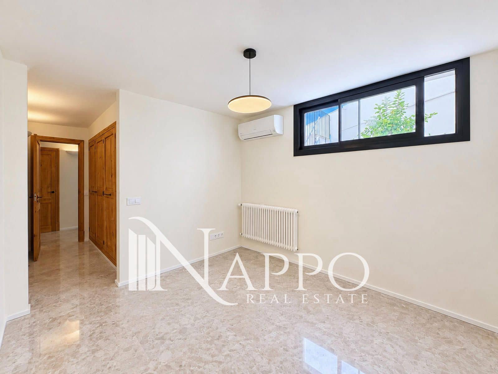4 sypialnia Dom na sprzedaż w Genova z basenem garażem - 1 300 000 € (Ref: 10109943)