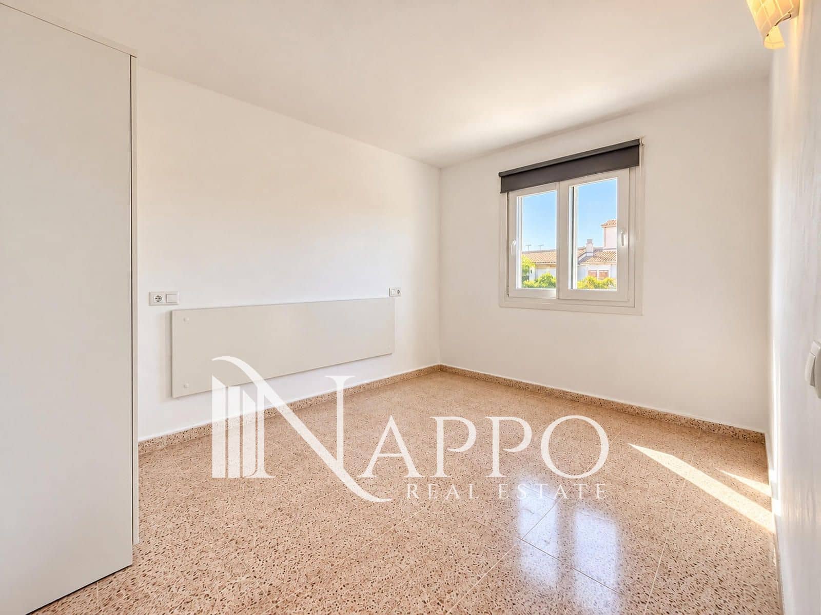 3 sypialnia Mieszkanie na sprzedaż w Son Ferrer z garażem - 370 000 € (Ref: 10109944)