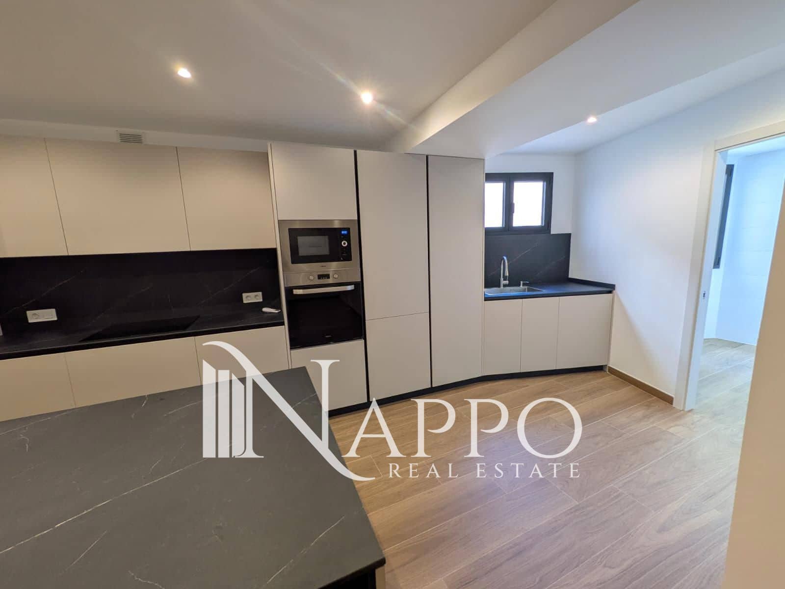 3 quarto Apartamento para arrendar em Palma de Mallorca - 2 750 € (Ref: 10138855)