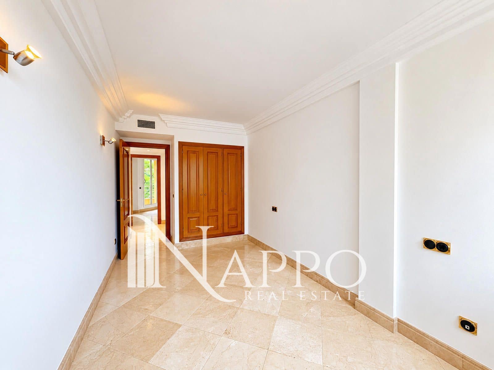 3 bedroom Townhouse for sale in Santa Ponsa with pool garage - € 1,160,000 (Ref: 10145052)