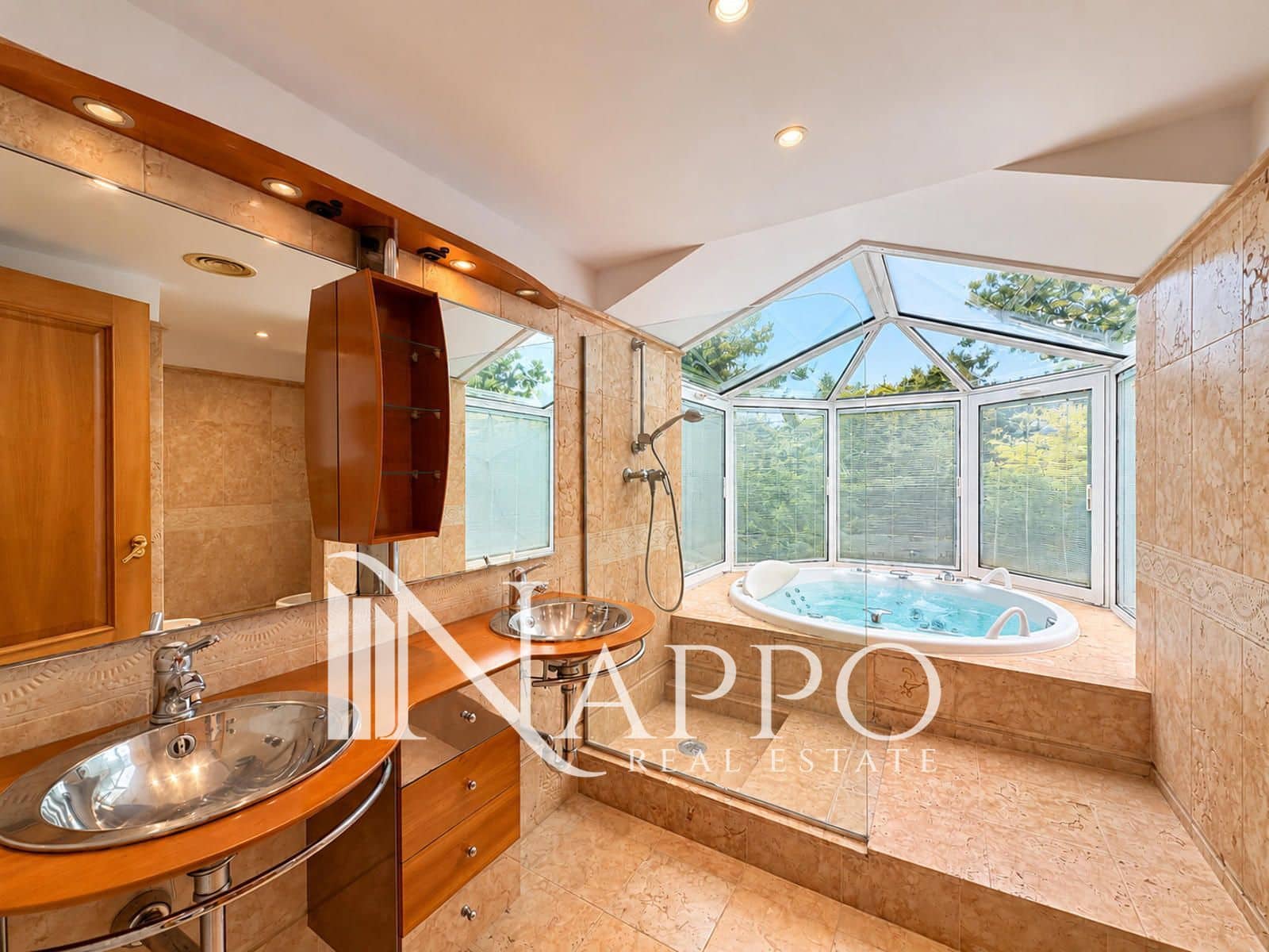 3 bedroom Townhouse for sale in Santa Ponsa with pool garage - € 1,160,000 (Ref: 10145052)