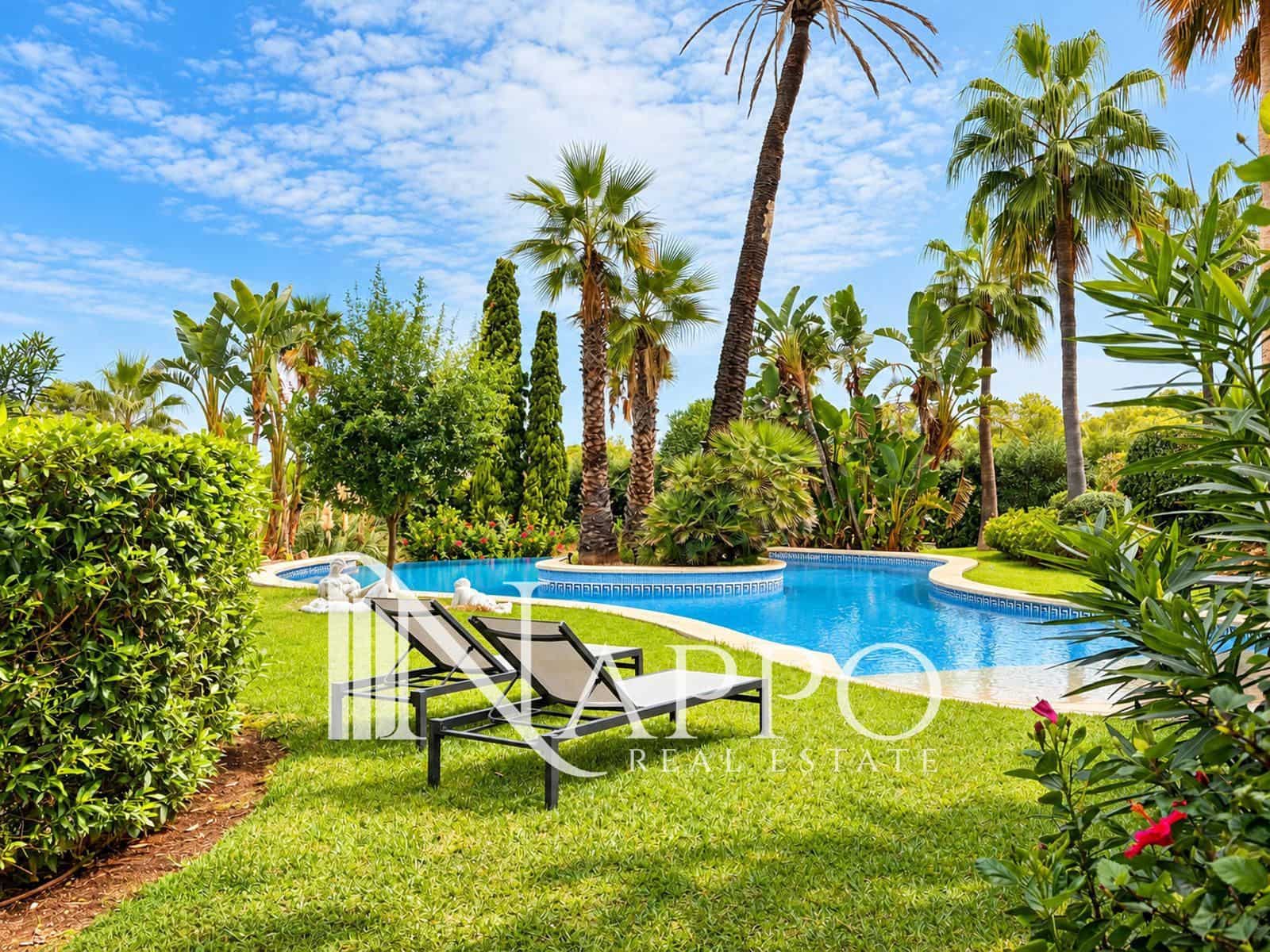 3 bedroom Townhouse for sale in Santa Ponsa with pool garage - € 1,160,000 (Ref: 10145052)
