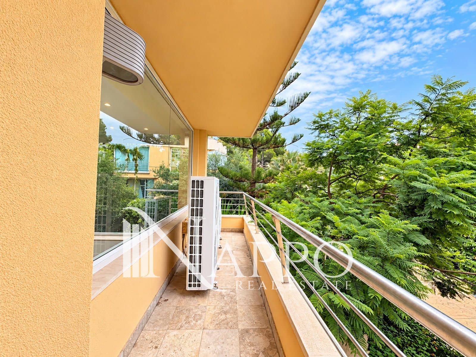 3 bedroom Townhouse for sale in Santa Ponsa with pool garage - € 1,160,000 (Ref: 10145052)