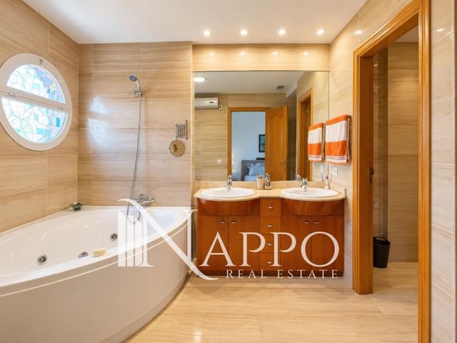 4 chambre Maison de Ville à vendre à Son Xigala, Palma de Mallorca avec garage - 799 000 € (Ref: 10150530)