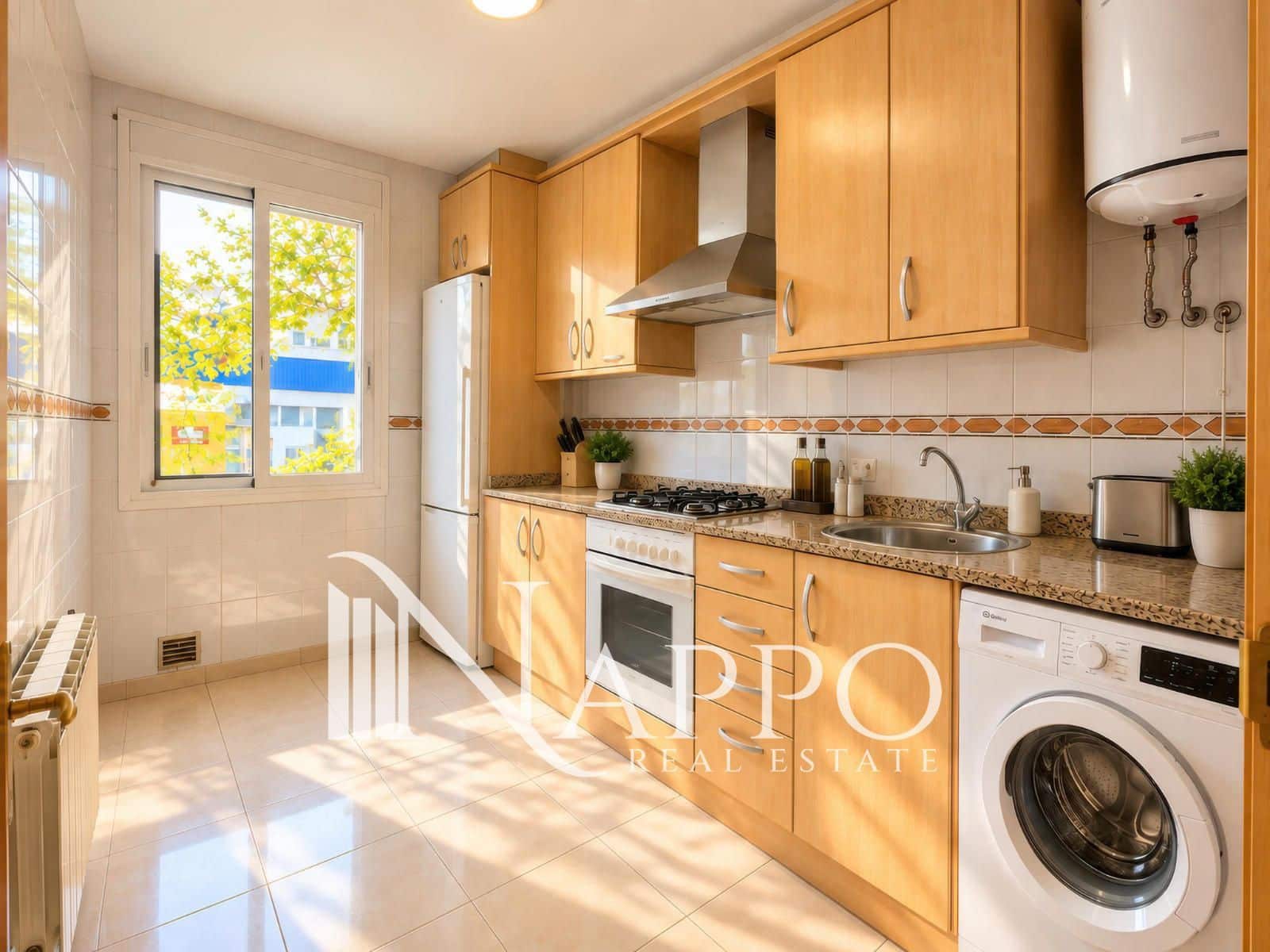 2 bedroom Flat for sale in Palma de Mallorca with pool - € 317,000 (Ref: 10153153)