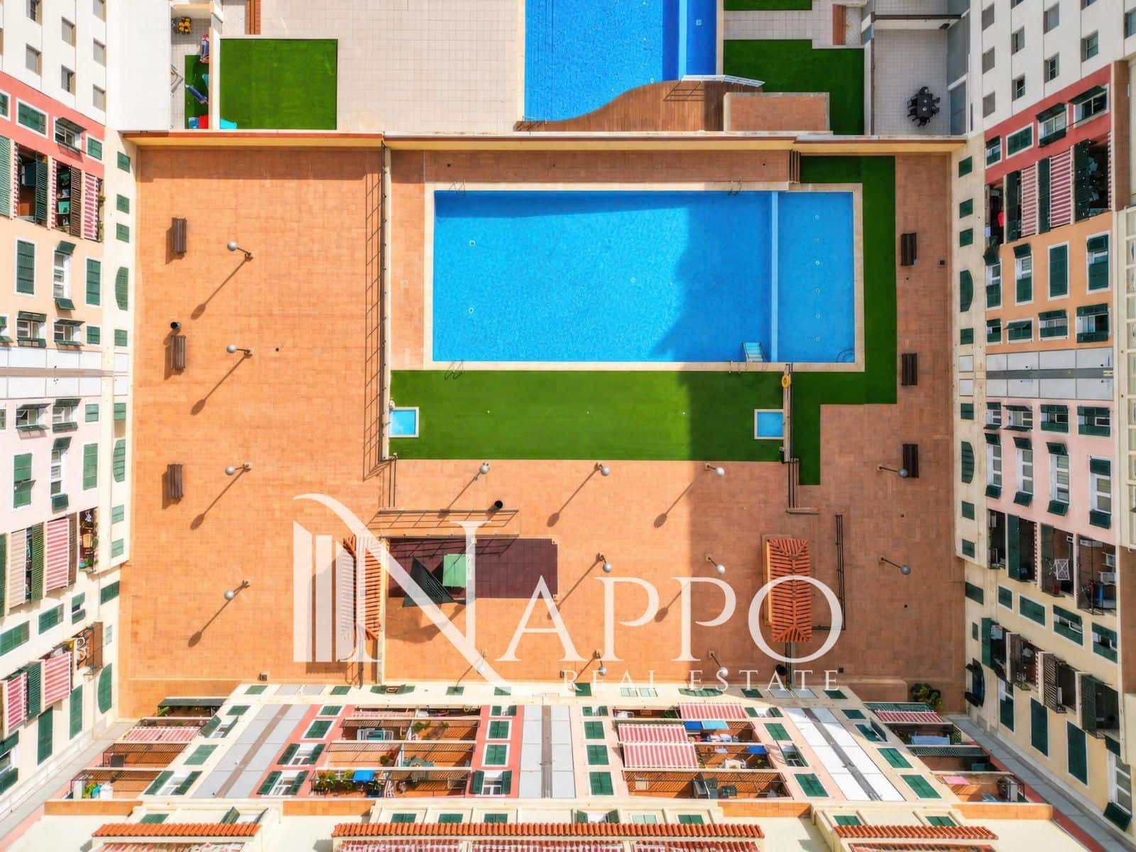 2 bedroom Flat for sale in Palma de Mallorca with pool - € 317,000 (Ref: 10153153)