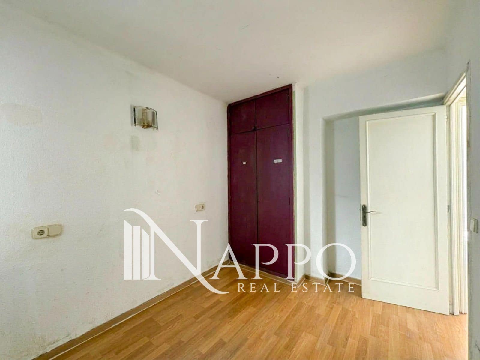 3 bedroom Flat for sale in Palma de Mallorca - € 290,000 (Ref: 10163627)