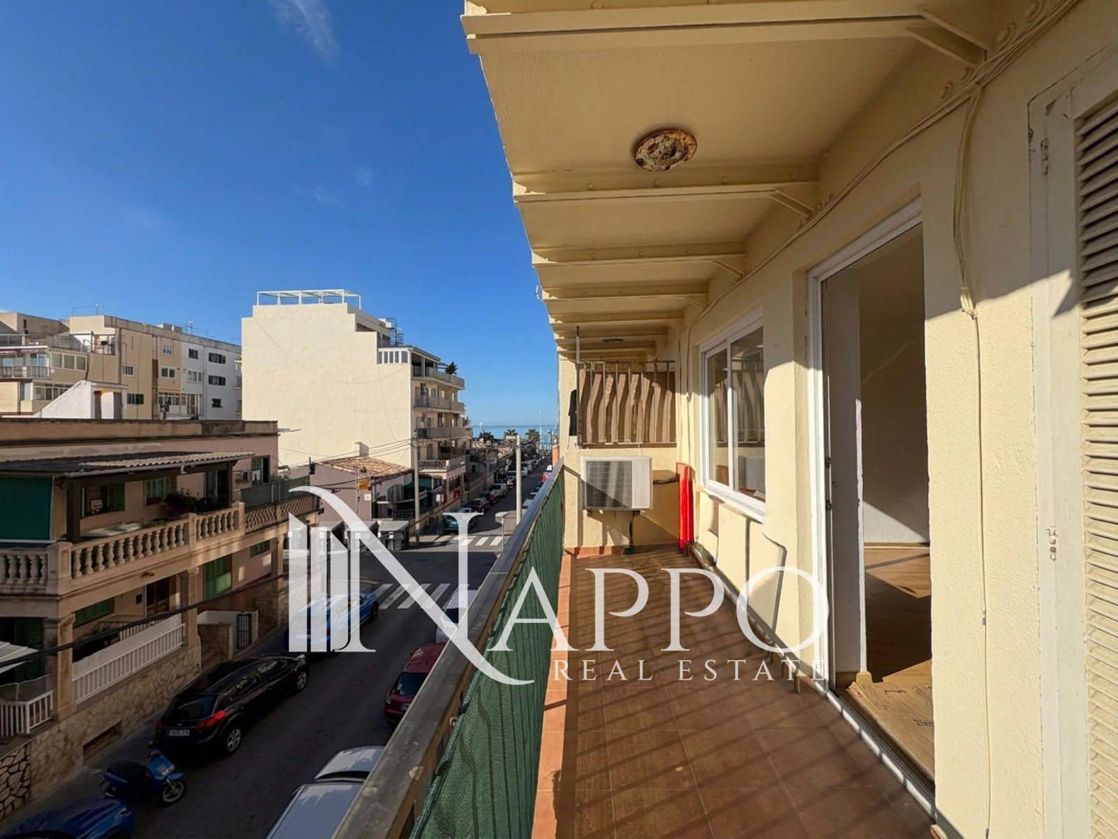 3 bedroom Flat for sale in Palma de Mallorca - € 290,000 (Ref: 10163627)