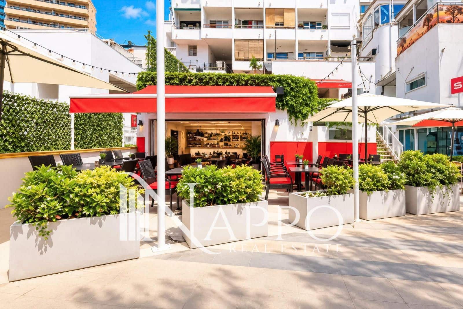 Commercial for sale in Cala Mayor - € 690,000 (Ref: 10179497)