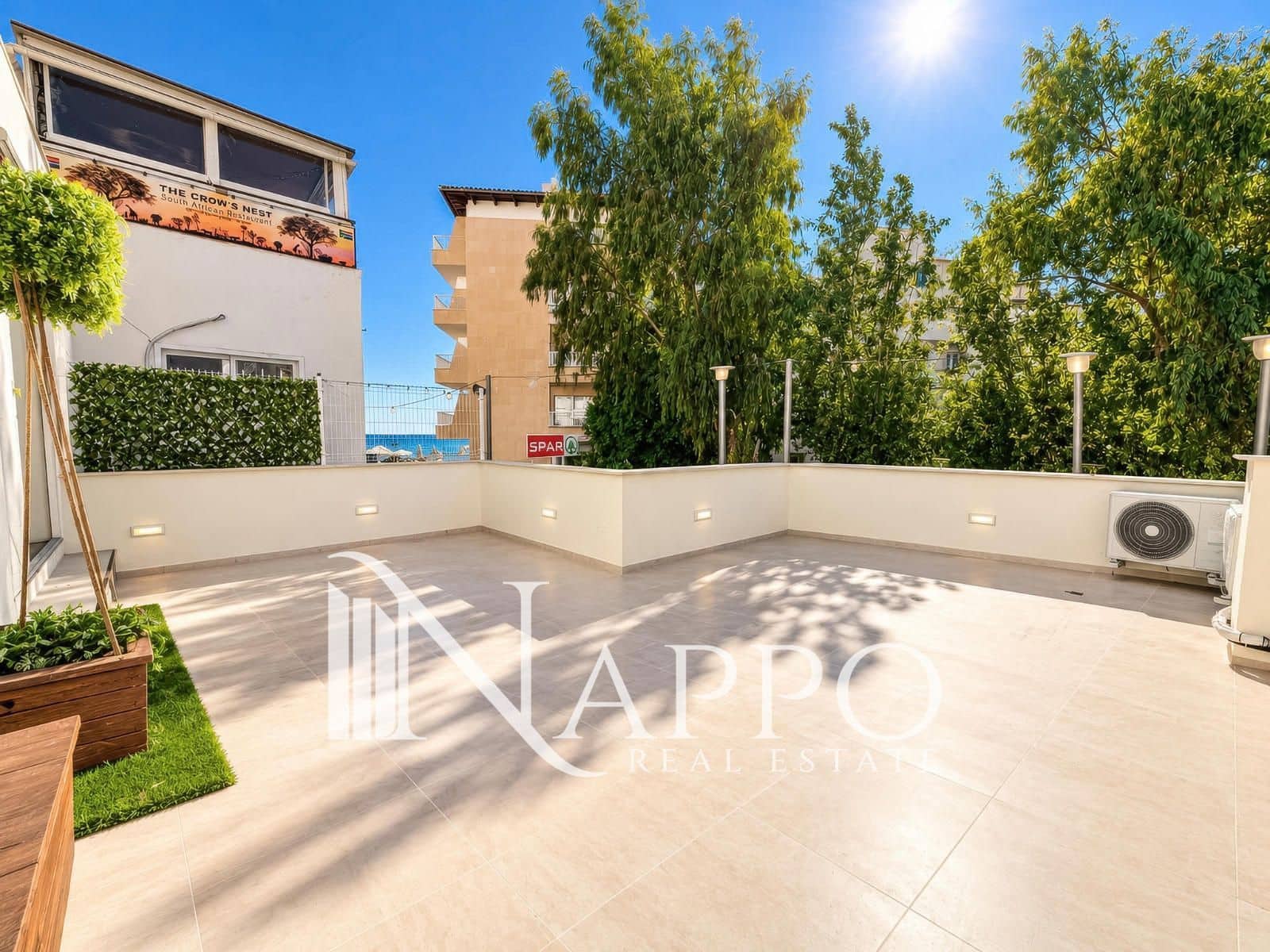 Commercial for sale in Cala Mayor - € 690,000 (Ref: 10179497)
