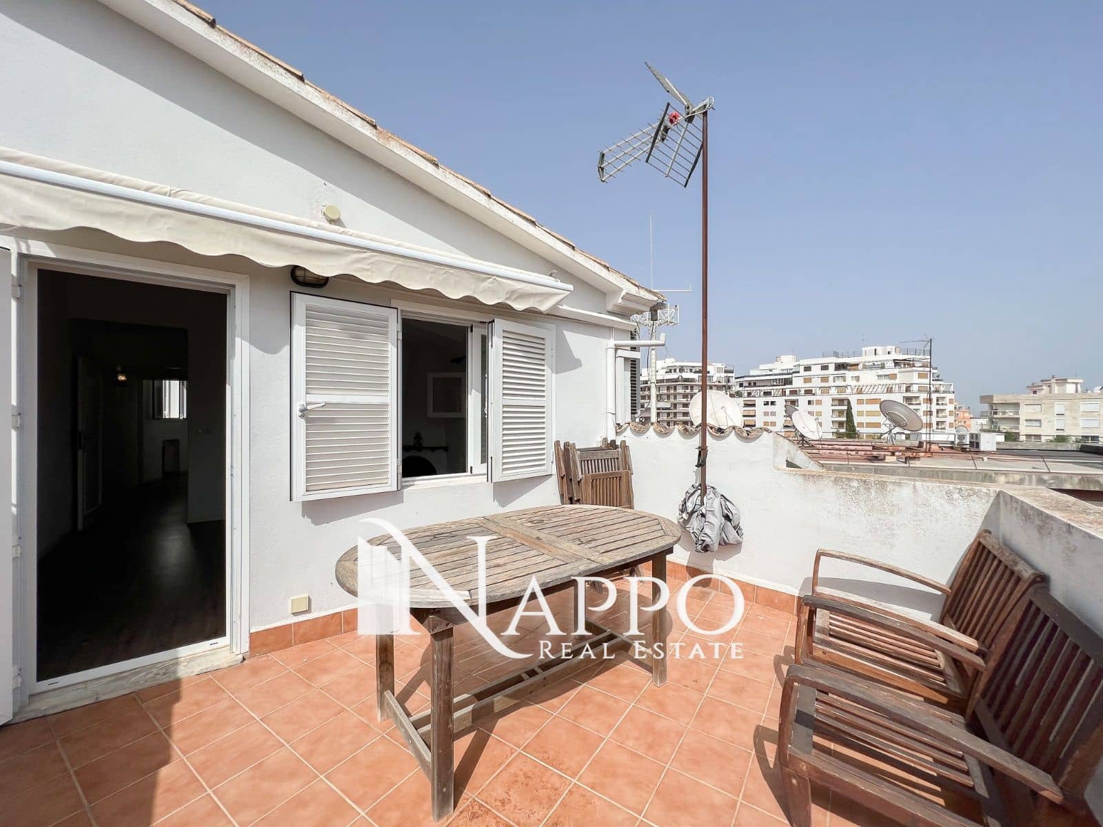 2 bedroom Penthouse for rent in Palma de Mallorca - € 1,350 (Ref: 7685979)