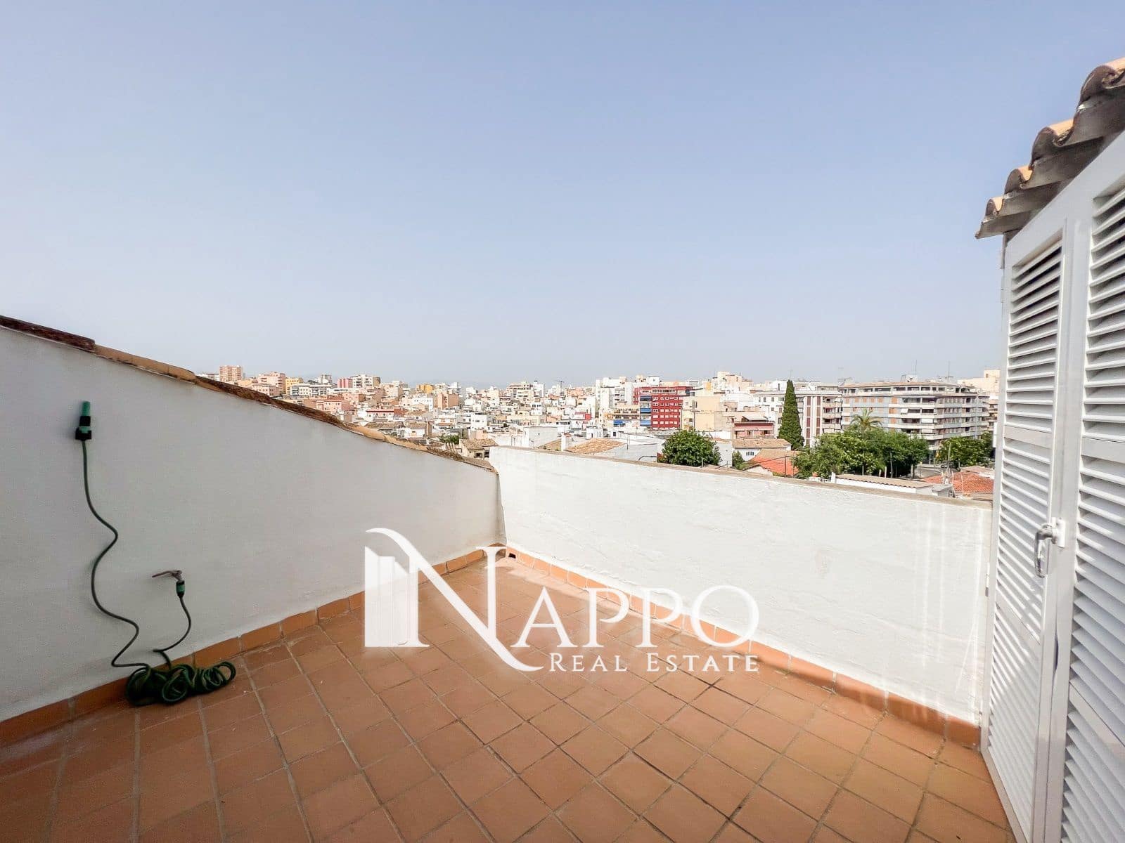 2 bedroom Penthouse for rent in Palma de Mallorca - € 1,350 (Ref: 7685979)