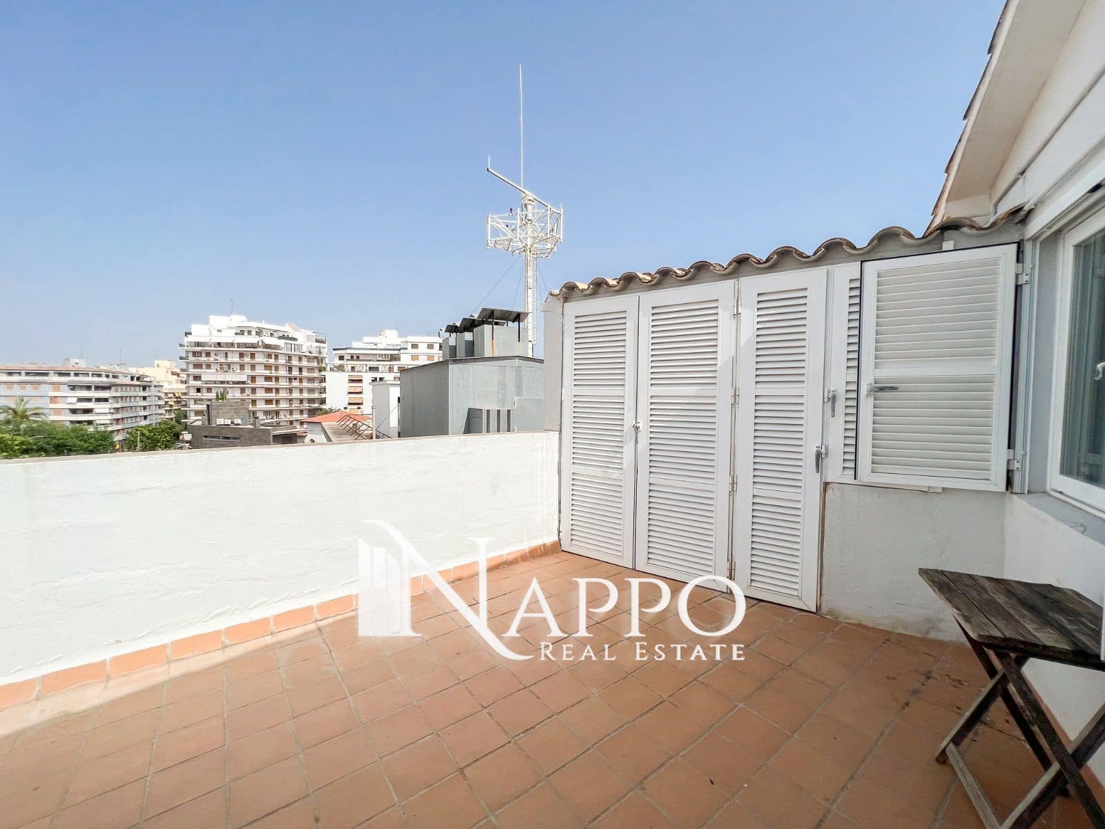 2 bedroom Penthouse for rent in Palma de Mallorca - € 1,350 (Ref: 7685979)