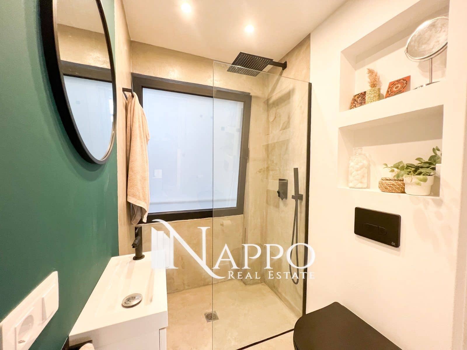 3 slaapkamer Flat te huur in L'Arenal / S'Arenal - € 2.100 (Ref: 7740865)