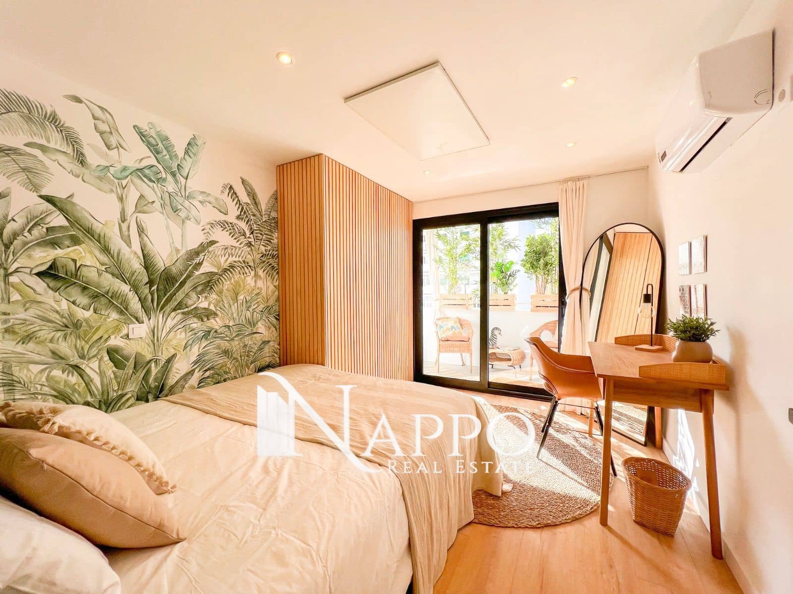3 slaapkamer Flat te huur in L'Arenal / S'Arenal - € 2.100 (Ref: 7740865)