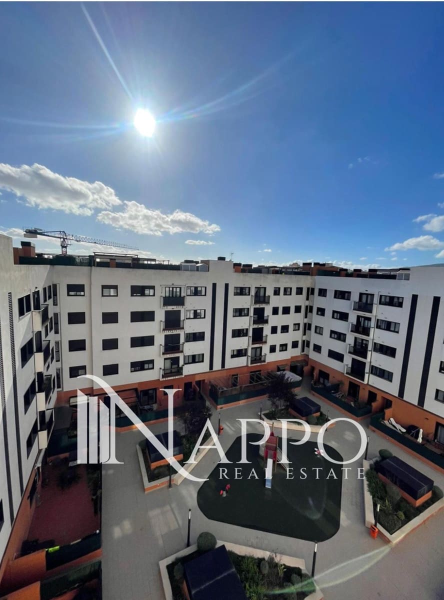 2 bedroom Flat for rent in Palma de Mallorca with garage - € 1,400 (Ref: 7902545)