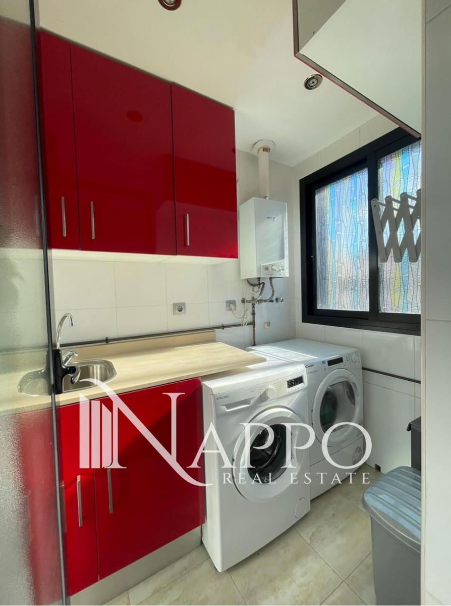 2 bedroom Flat for rent in Palma de Mallorca with garage - € 1,400 (Ref: 7902545)