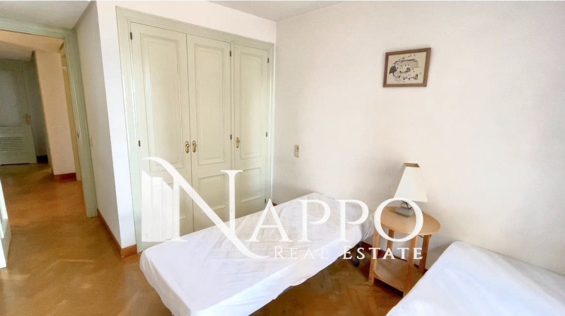 3 quarto Apartamento para arrendar em Palma de Mallorca com piscina - 2 500 € (Ref: 8028916)