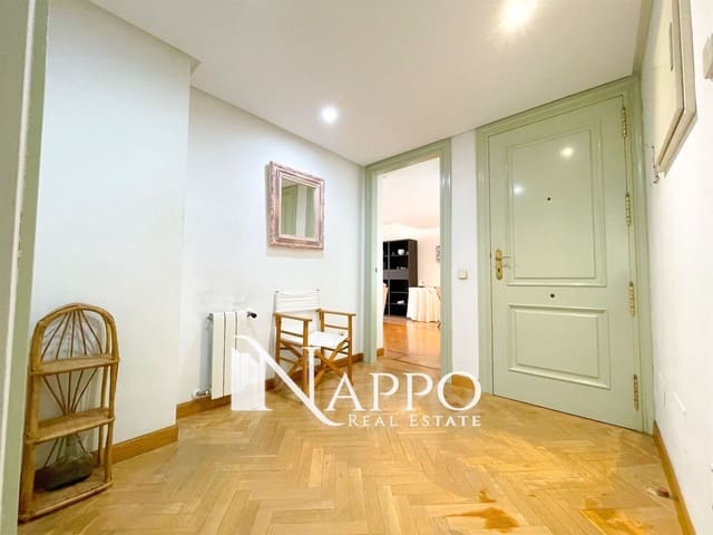 3 quarto Apartamento para arrendar em Palma de Mallorca com piscina - 2 500 € (Ref: 8028916)