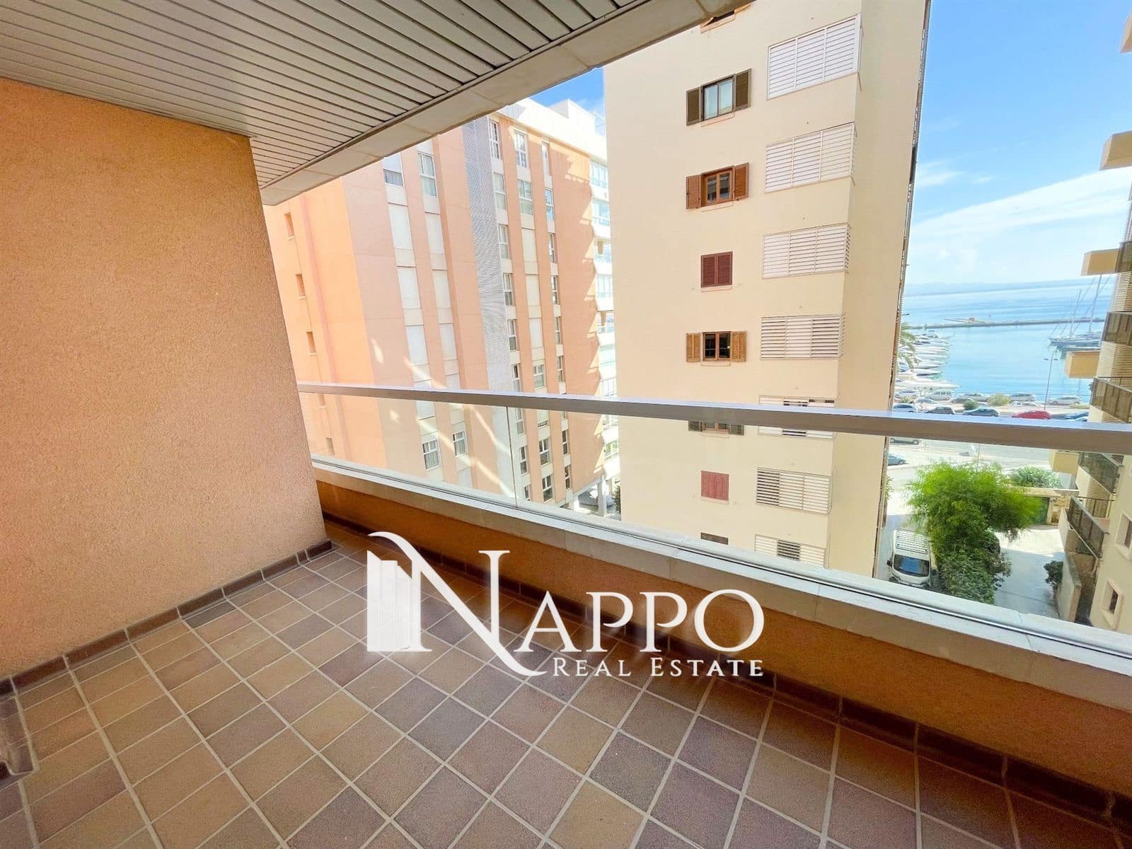 3 quarto Apartamento para arrendar em Palma de Mallorca com piscina - 2 500 € (Ref: 8028916)