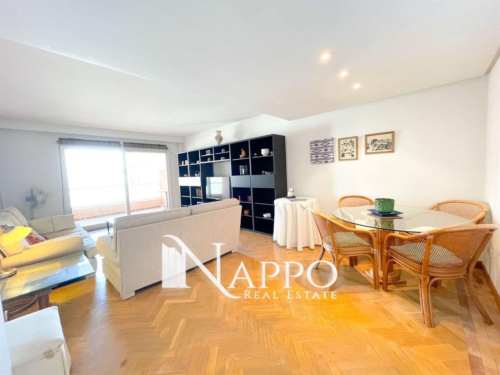 3 quarto Apartamento para arrendar em Palma de Mallorca com piscina - 2 500 € (Ref: 8028916)