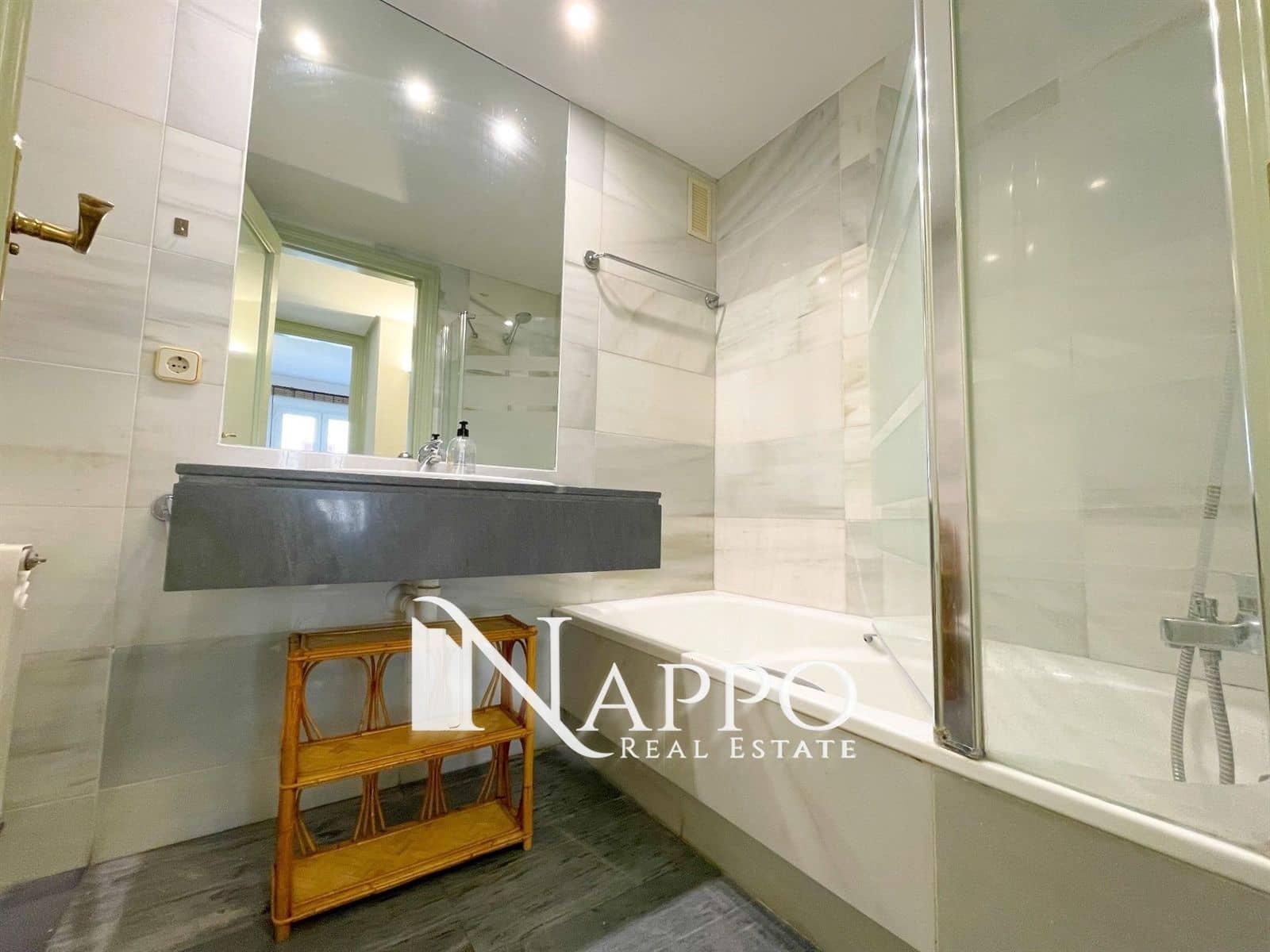 3 quarto Apartamento para arrendar em Palma de Mallorca com piscina - 2 500 € (Ref: 8028916)