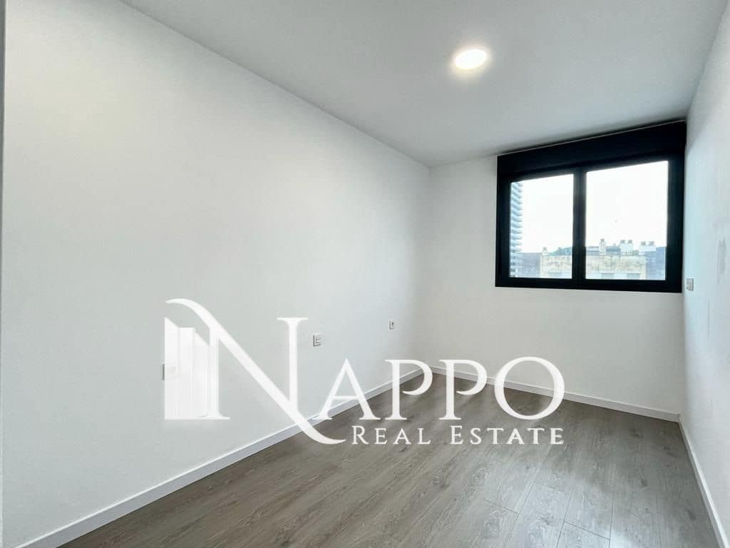 4 soveværelse Penthouse til leje i Palma de Mallorca med swimmingpool garage - € 2.400 (Ref: 8040717)