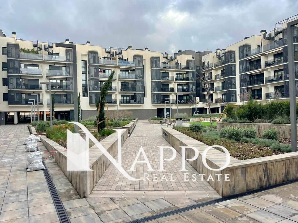 4 soveværelse Penthouse til leje i Palma de Mallorca med swimmingpool garage - € 2.400 (Ref: 8040717)